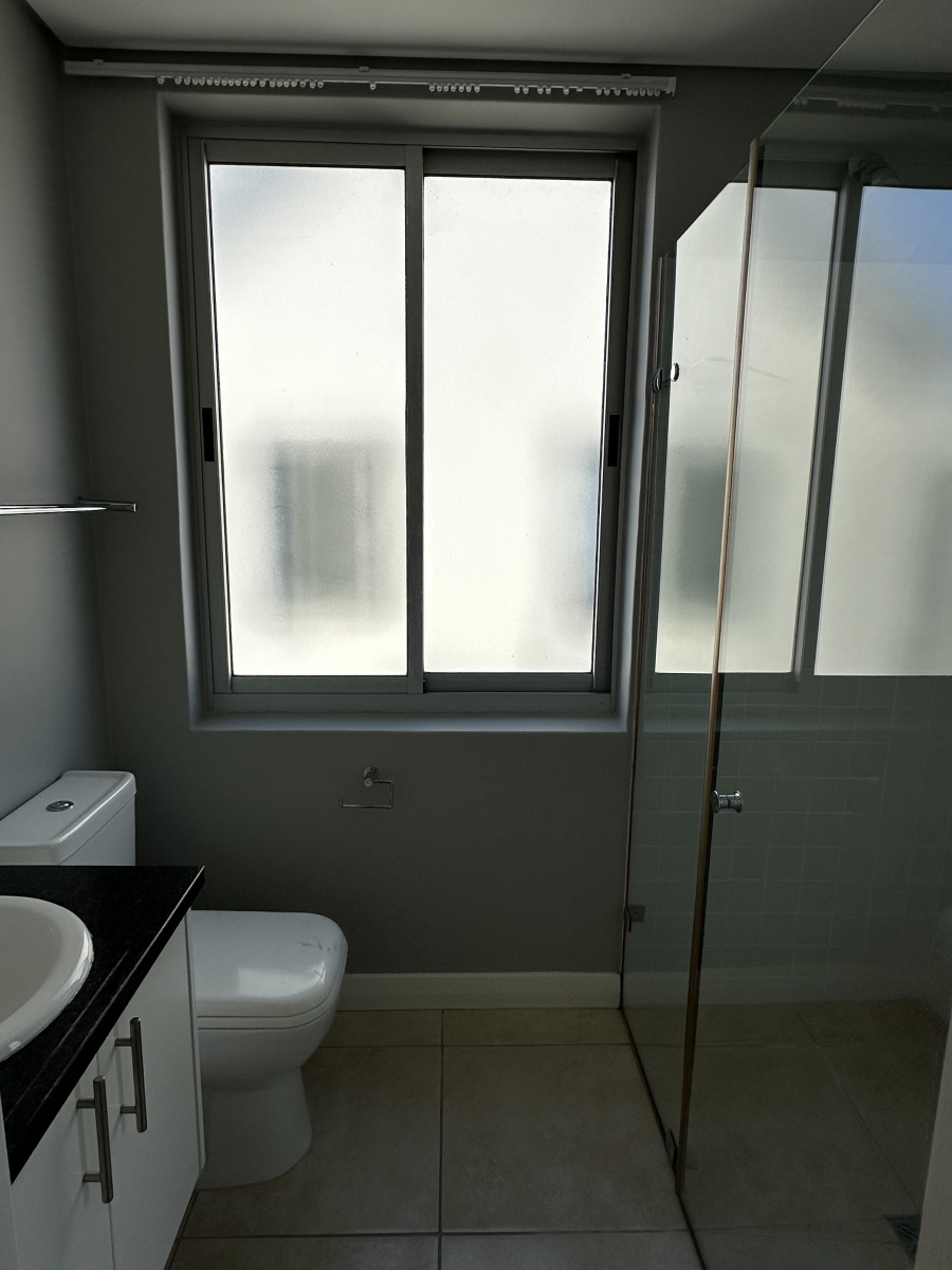 To Let 2 Bedroom Property for Rent in Lemoenkloof Western Cape